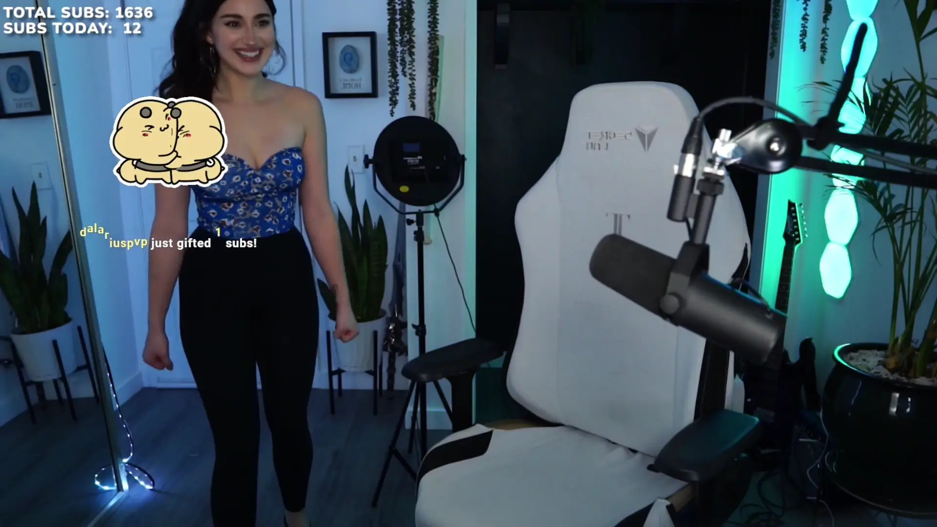 Palmbeee OnlyFans Leaked Nude Video #304019