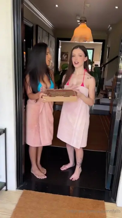 A Threesome Between Neighbors - ePornLeak