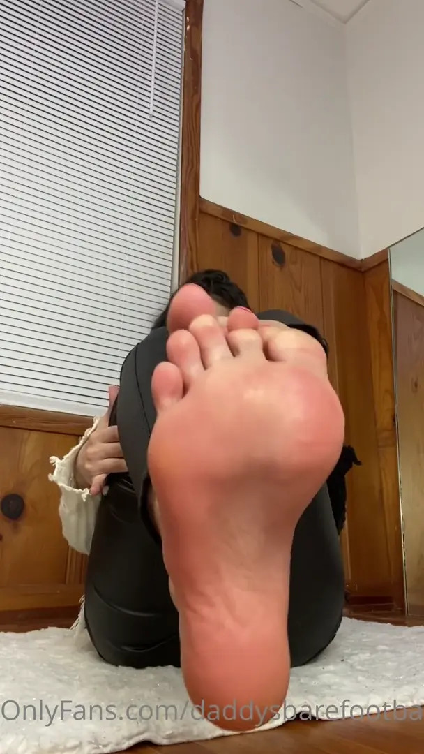 Daddysbarefootbaby OnlyFans Leaked Nude Video #306537