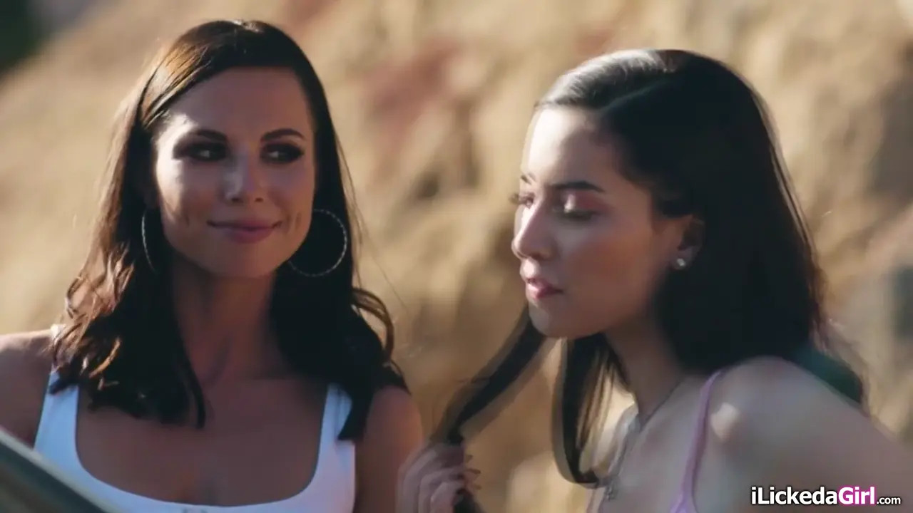 Sabina Bella Invites Aidra Fox & Aria Lee For A Threesome