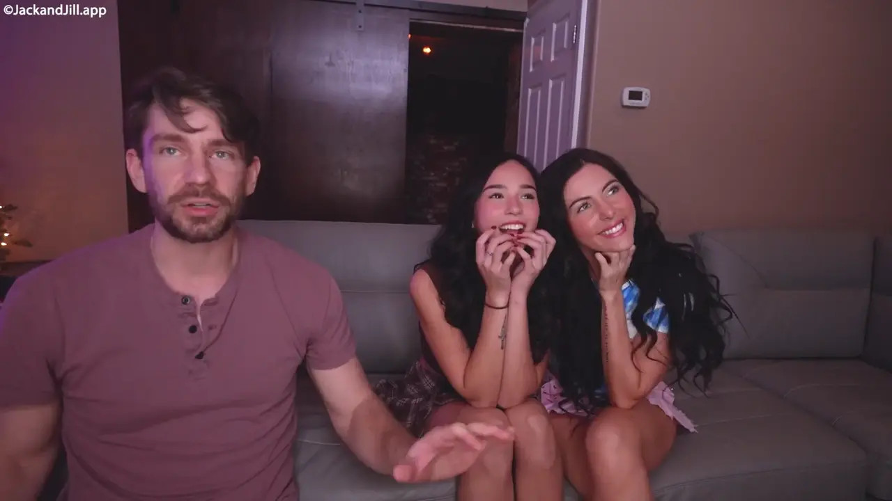 TheDakotaTyler & Theodora Day On A Hot Threesome