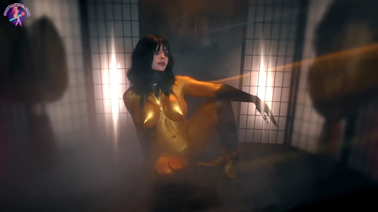 Sonya Vibe Masturbates In Gold Body Paint