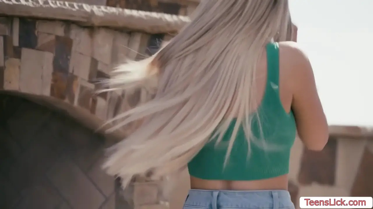 Blake Blossom Gets Horny With MadisonWildexxx - ePornLeak