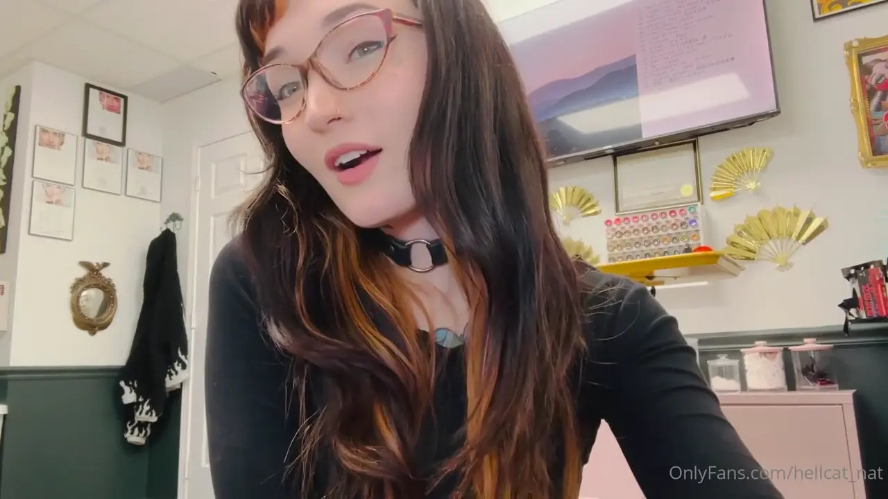 HellCat_Nat Spreads Her Cunt For A Dildo