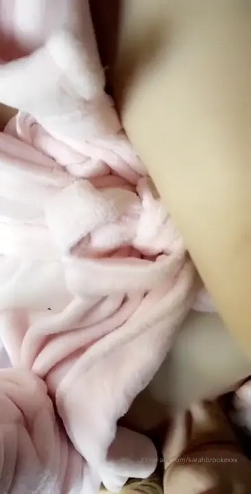 Karah Brooke Touching Her Vagina - ePornLeak