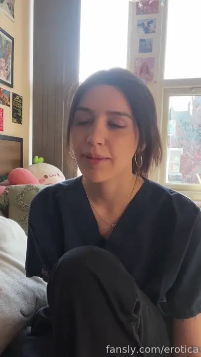 Rosaline Dawn Rubs Her Vibrator On Her Pussy