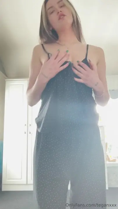 Jessie Flower Stripping