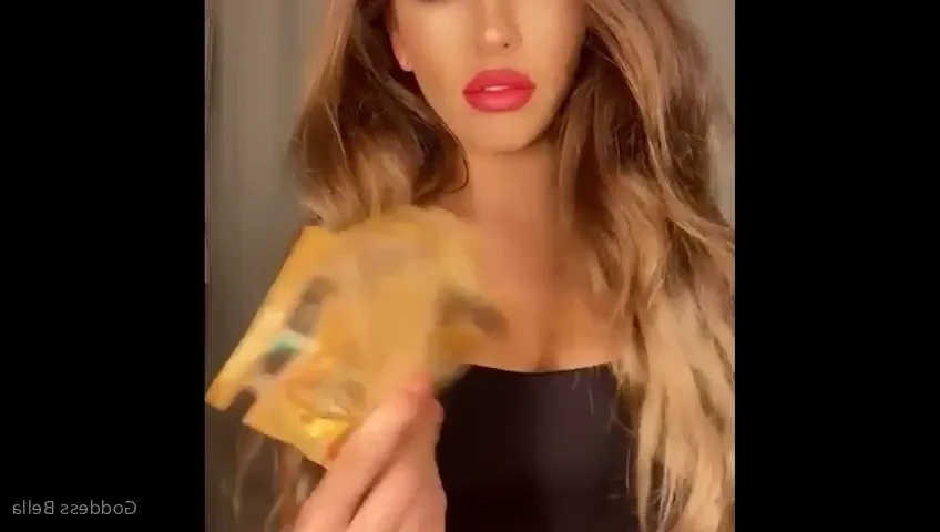 Nikita Bellucci [ nikitabellucci ] - join me in a steamy post soccer shower?💜 - ePornLeak