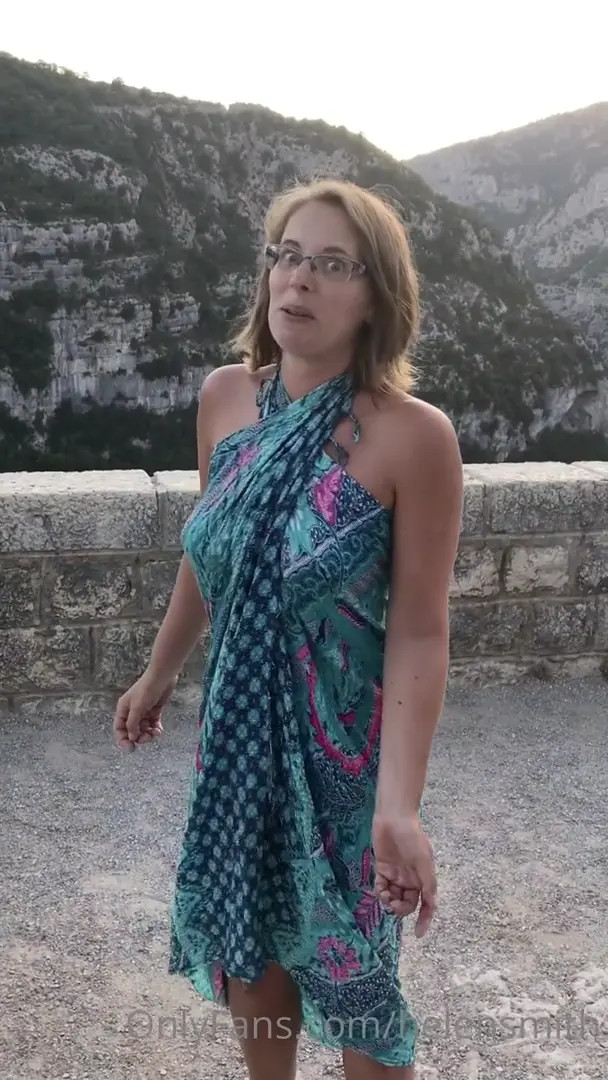 Helensmith OnlyFans Leaked Nude Video #318892