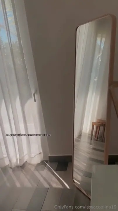 Isssa Coolina Pussy Play - ePornLeak