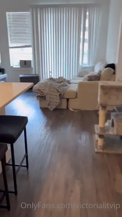 Victoria Lit Rides A Cock