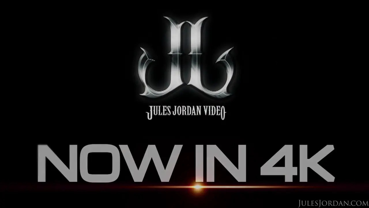 Connie Perignon Shows Off Her Big Ass And Gets Fucked - ePornLeak