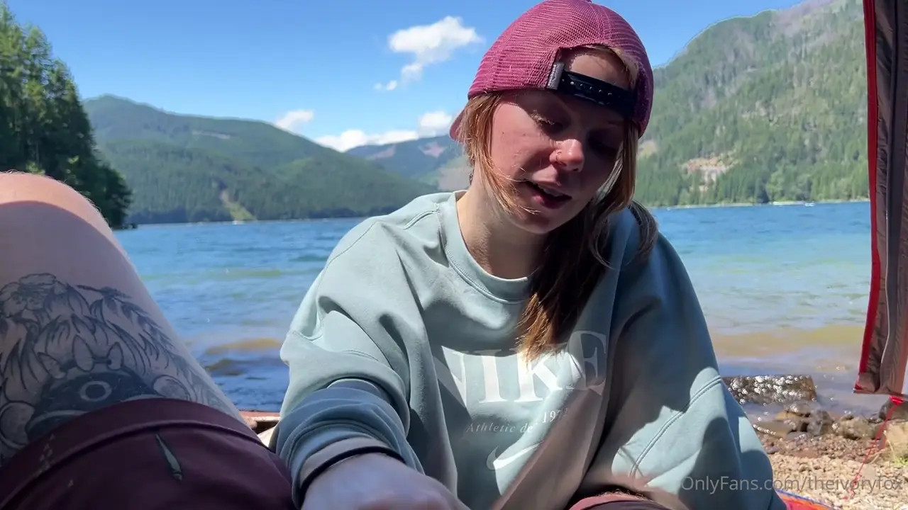 Ivory Fox Fucking On A Beach - ePornLeak