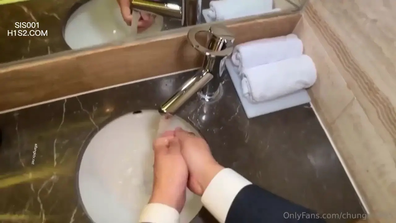 Sunwall95 Fucking In A Hotel - ePornLeak