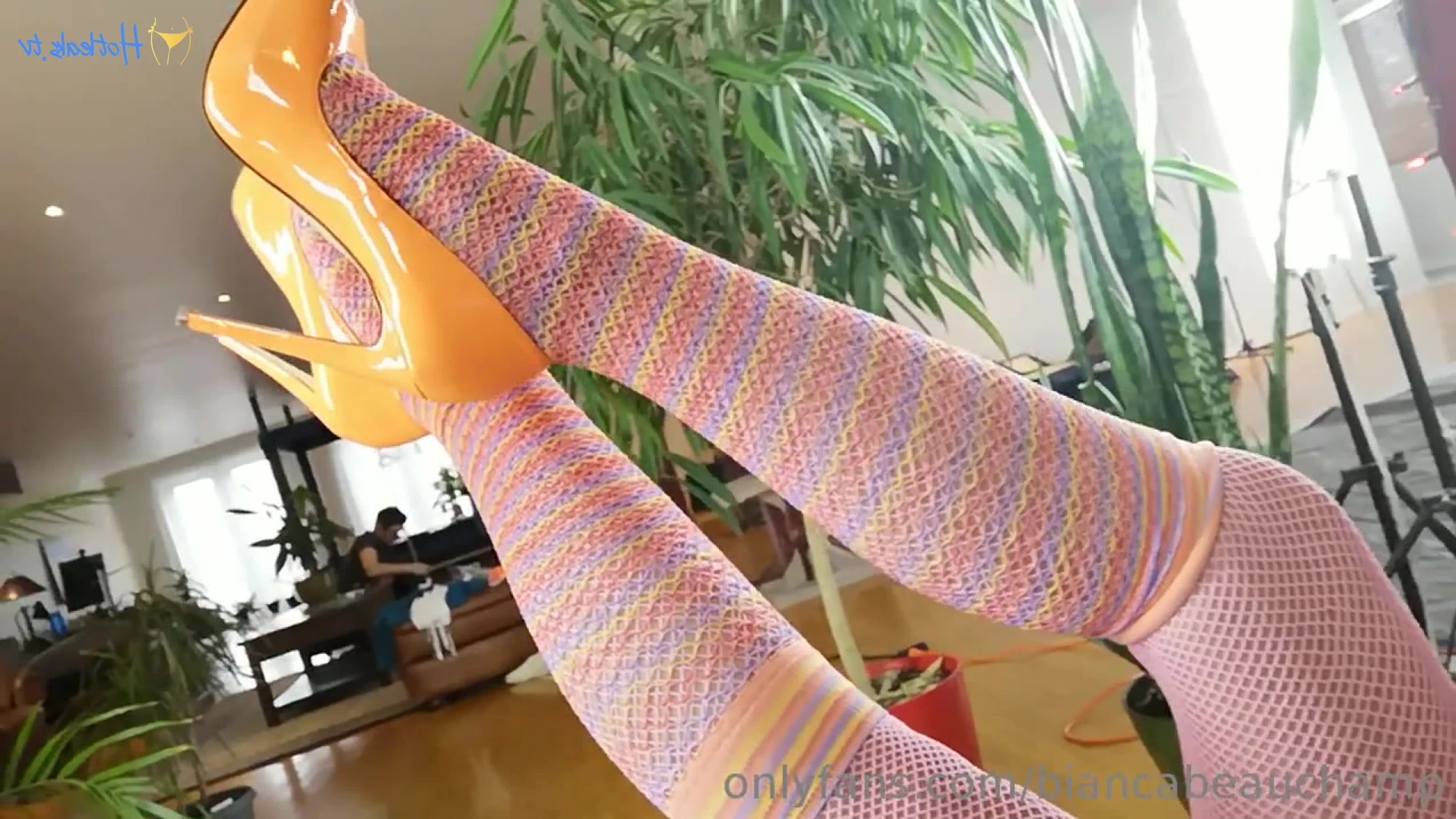 𝗕𝗶𝗮𝗻𝗰𝗮 𝗕𝗲𝗮𝘂𝗰𝗵𝗮𝗺𝗽 𝗩𝗜𝗣 𝗫-𝗥𝗮𝘁𝗲𝗱 [ biancabeauchamp ] - Nothing better than cumming over and over again with my vibrator😍 - ePornLeak