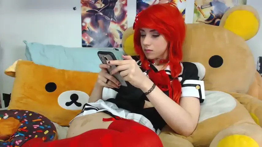 Lana Rain Plays Schoolgirl Sōji Mitsuka As A Nasty Cam Girl