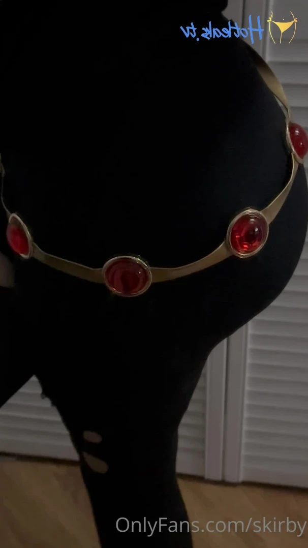 Succubuzza [ skirby ] - Care to join? 🖤