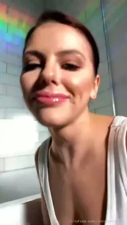 Adriana Chechik Sucks On Her Foot And Masturbates Outdoors