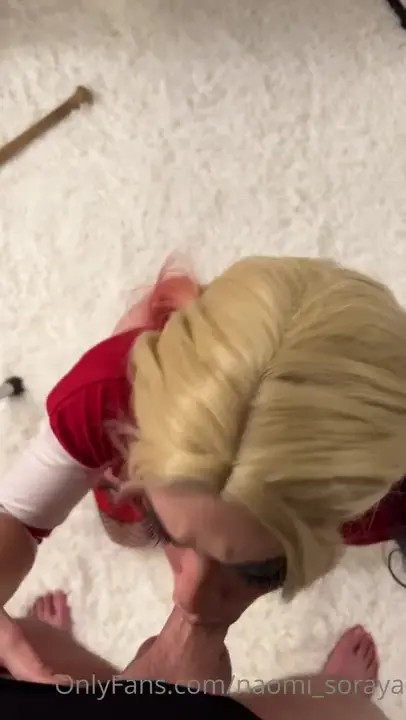 Cosplayer Naomi Soraya Turns Harley Quinn Into A BJ Slut