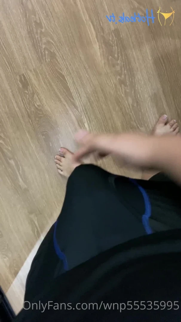 🐰𝐀𝐭𝐡𝐨𝐥𝐲𝐓𝐕🐰 [ atholytv ] - like da way dat booty jiggles - ePornLeak