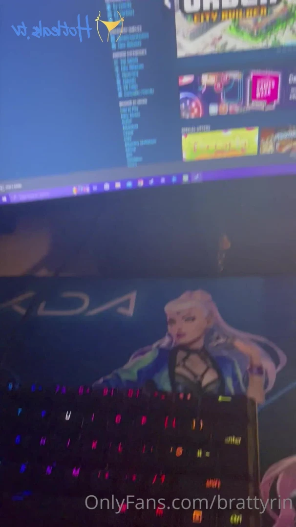 slay 🗡 [ slayhil ] - Should I bend over... ?