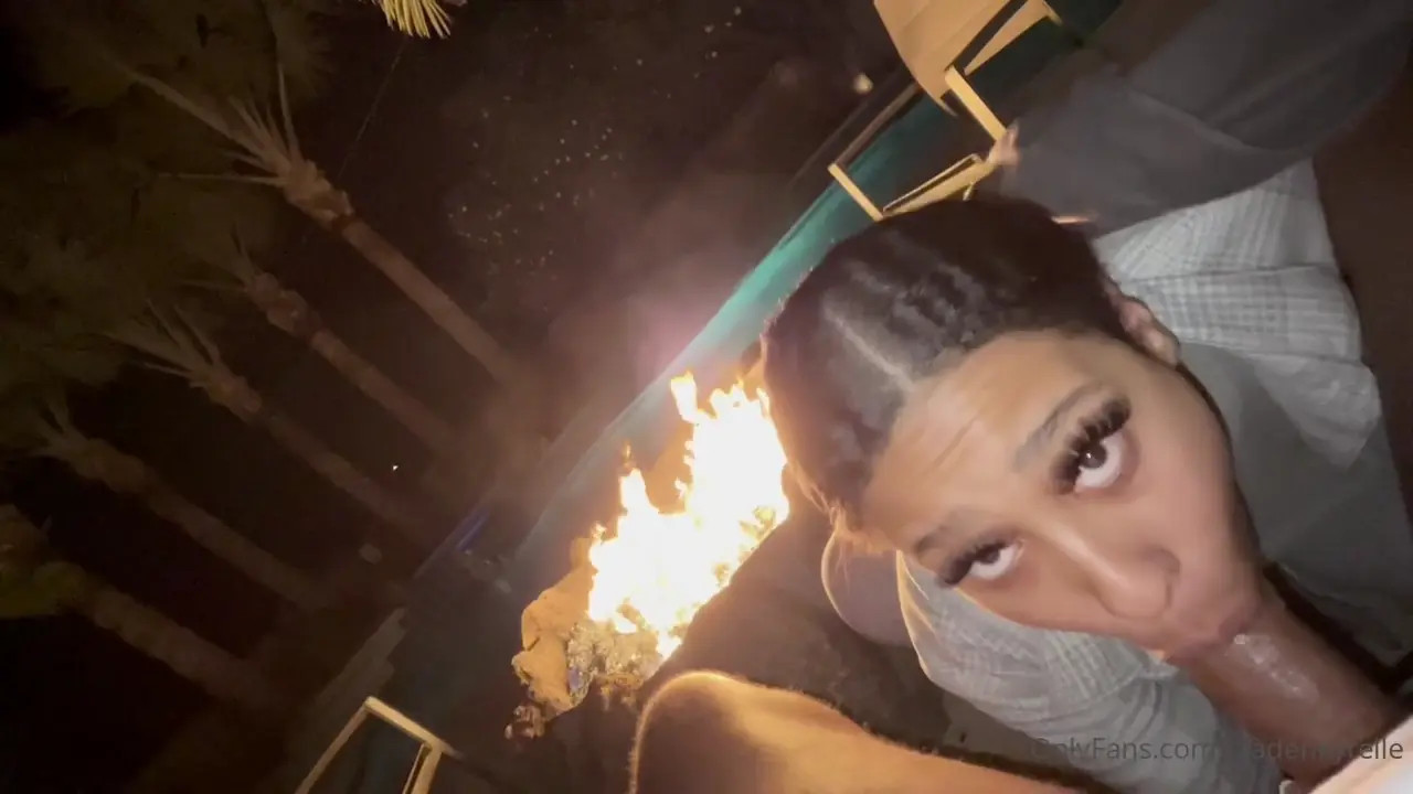 Sucking A Cock At The Campfire - ePornLeak