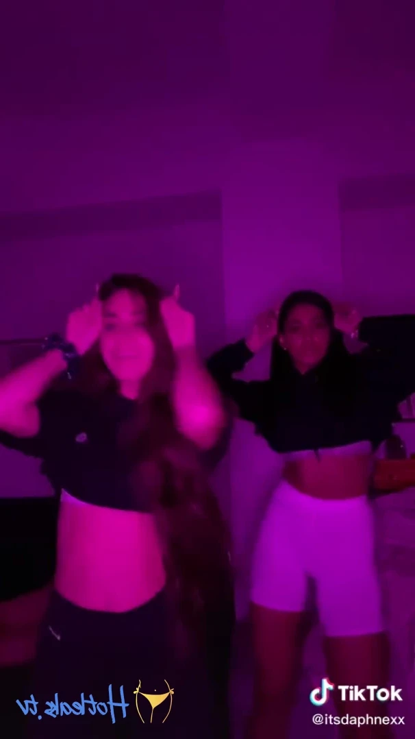 Emarr B [ emarrb ] - You re cute  Can I keep you