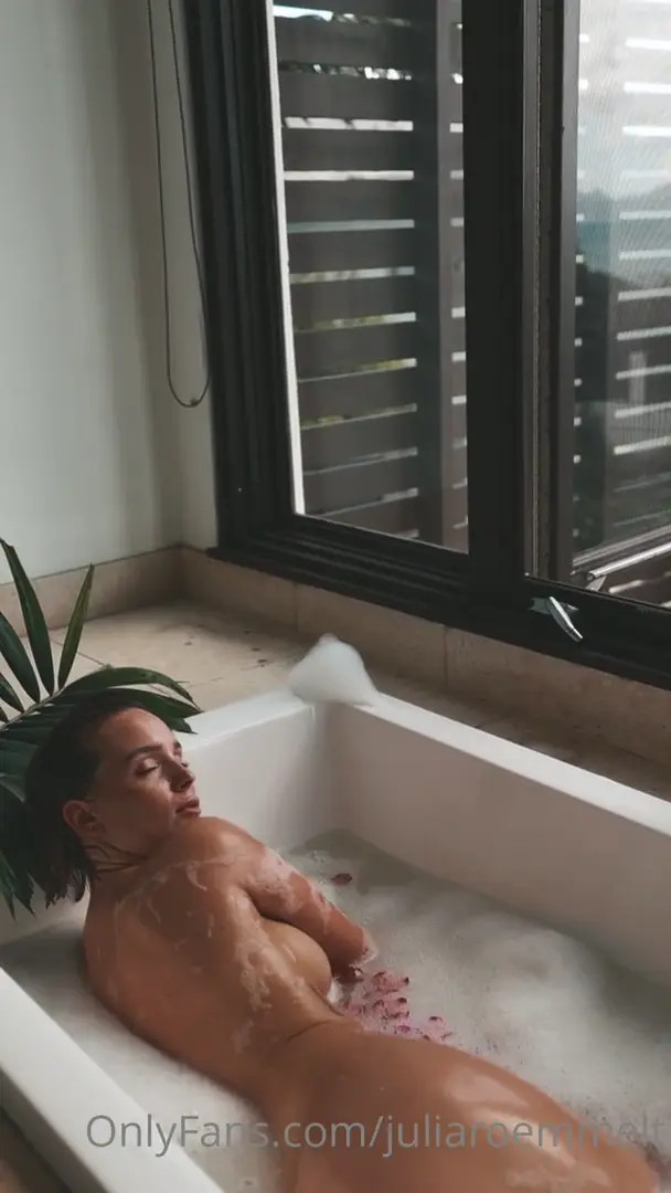 Juliaroemmelt OnlyFans Leaked Nude Video #359601