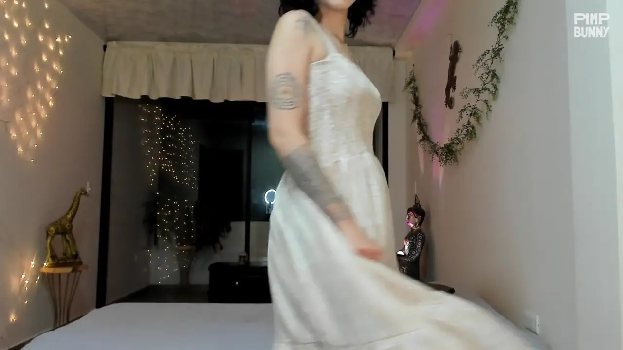 Do You Like My Dress? - ePornLeak