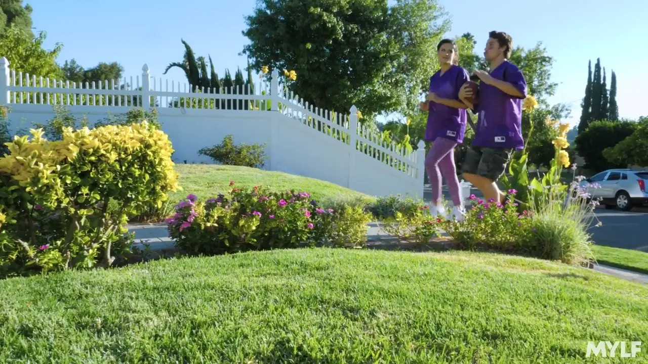 PamperedPenny Gets Creampied By Her Stepson