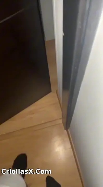 Iris Rodriguez Wakes Up To A Quick Blowjob