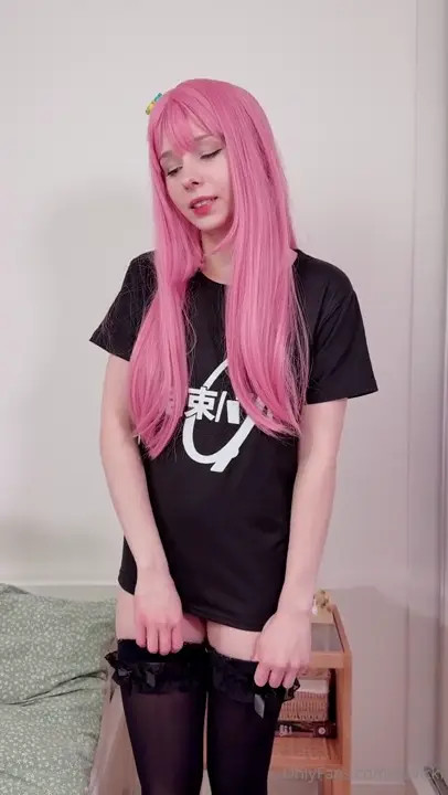 Kovicki Makes A Dick Cum Twice In Bocchi Cosplay