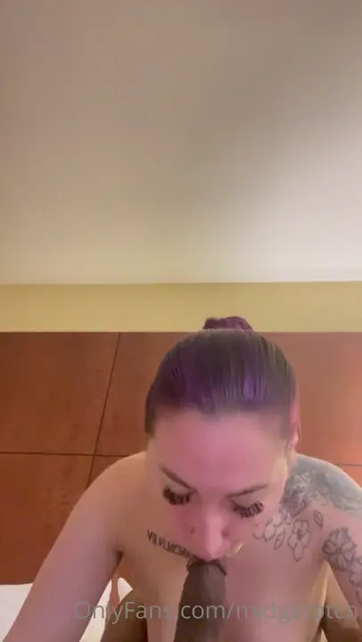 Midgetbtch Enjoys Getting Pounded By A BBC