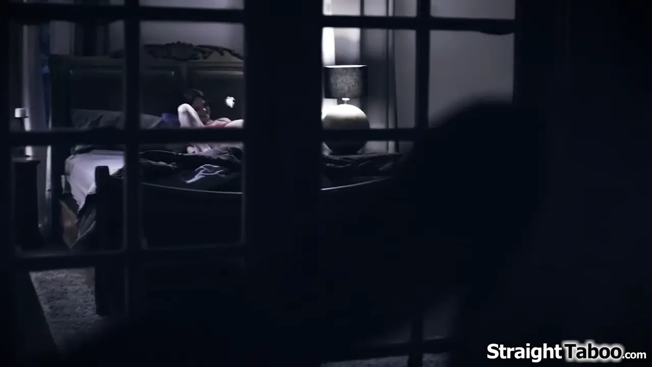 Stepson Joins TheReaganFoxx & Krissylynn In A Threesome