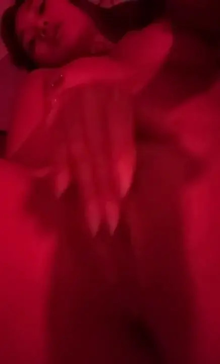 MxckeyMeiji Closes Up On Pussy Rubbing - ePornLeak