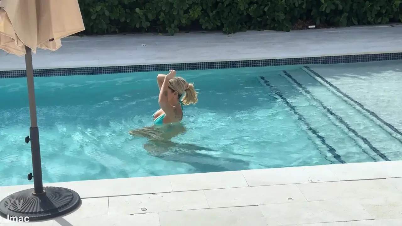 Abby Rose's Poolside Smash Tape With JMac