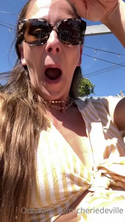 Cherie DeVille Gives A Hot Footjob