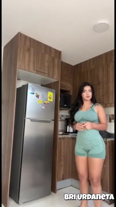 BabyBriUrdaneta Blows & Rides A Dildo - ePornLeak