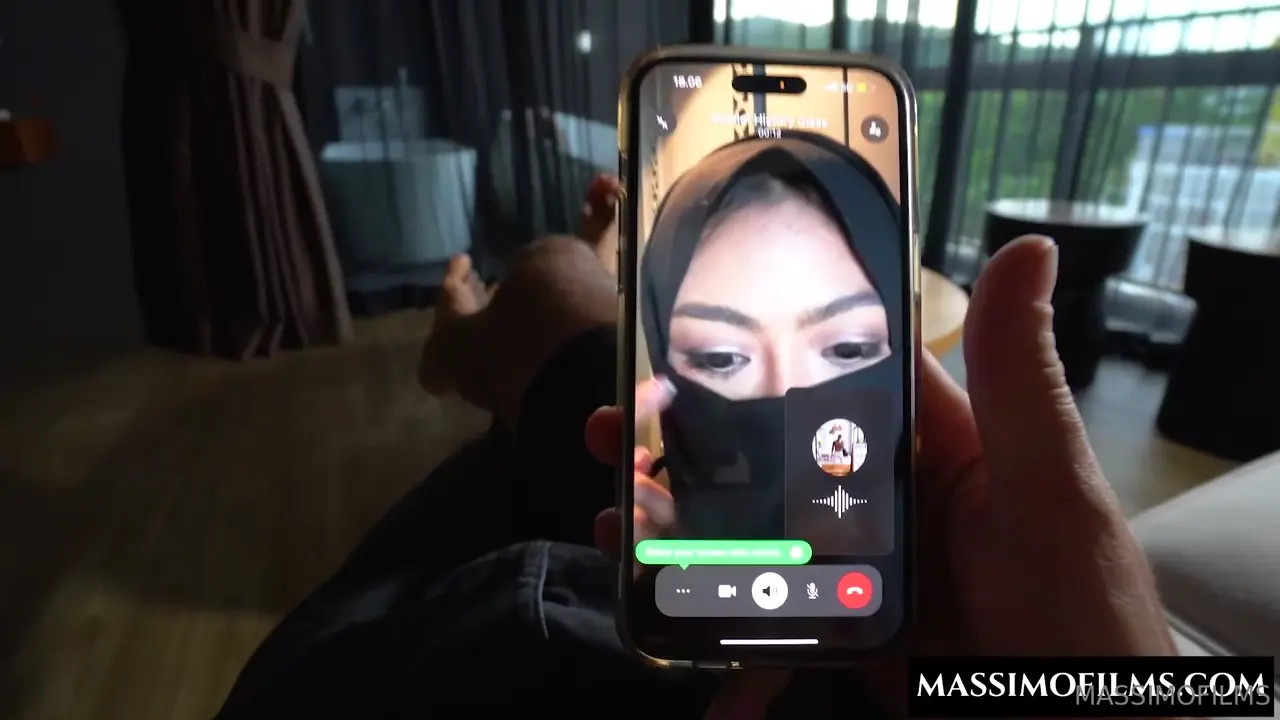 Scarlet Assian Receives A Facial After Sex