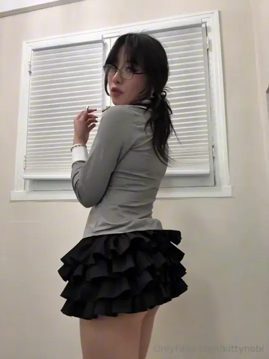 Kittynobi Strips For You After Work