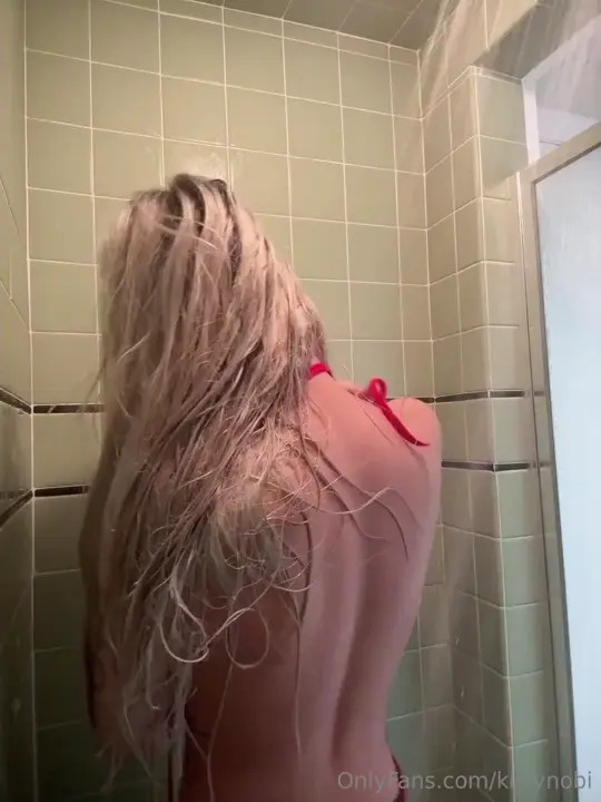 Kittynobi Caresses Her Slim Body In The Shower