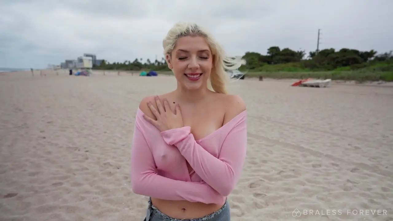 Gia OhMy Masturbates On An Ocean Side Balcony