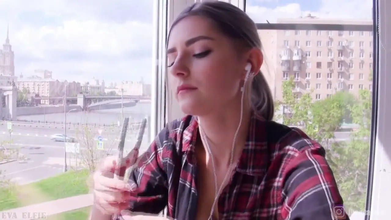 Eva Elfie Gets Fucked And Creampied