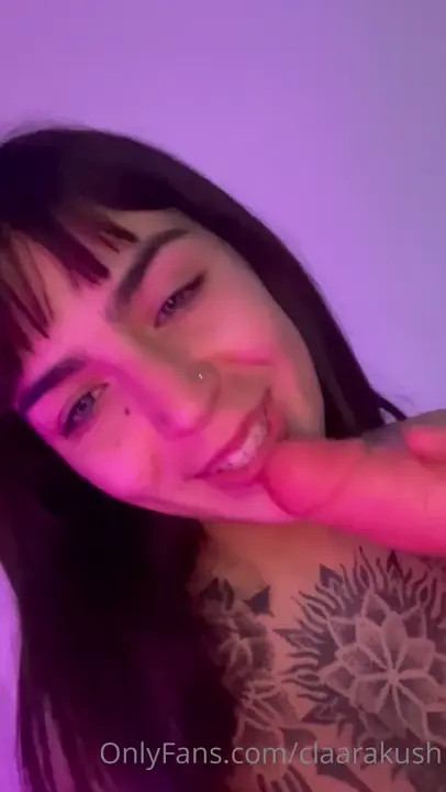 Claarakush Pleasures Her Own Pussy - ePornLeak