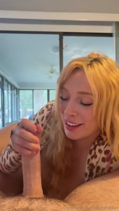 Lacey Laid Gets Her Tight Pussy Creampied
