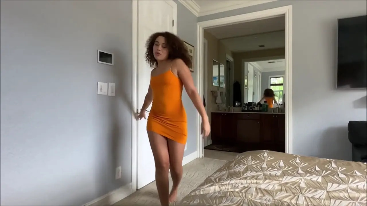 Willow Ryder Gets Banged In Her Orange Dress