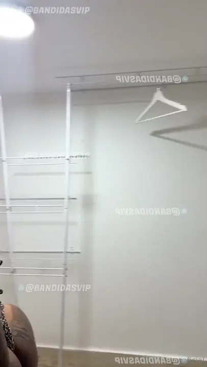 Delettraa Receives A Cumshot After Shower Sex