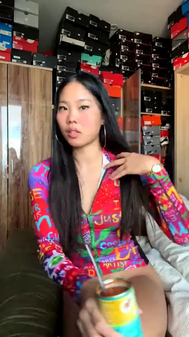 MichelleFromChina Fucks An Old Grandpa Video Leaked