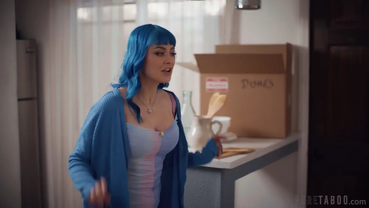 Jewelz Blu Has Sex With Her Boyfriend's Cousin