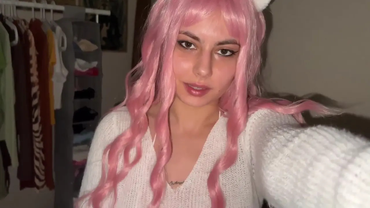 Catgirl MurkaMeow Rides And Creams On A Dildo